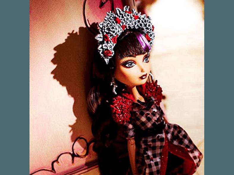 EVER AFTER HIGH CDM50 Frühlingsfest Cerise Hood Rot-Schwarz